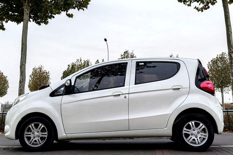 Used JMEV E200L 2018 E200L Standard Model (250 km) Left Side