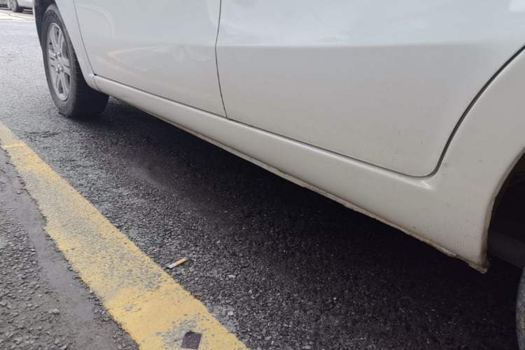 Used JMEV E200L 2018 E200L Standard Model (250 km) Left Side Sill