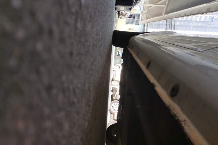 Used JMEV E200L 2018 E200L Standard Model (250 km) Left Side Sill