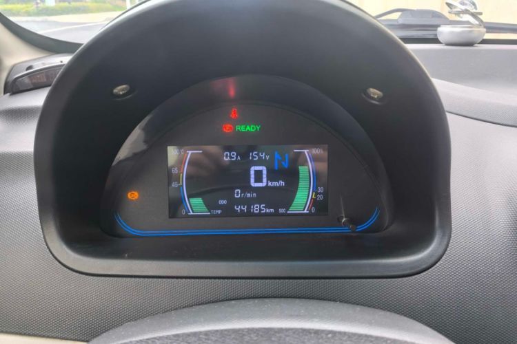 Used JMEV E200L 2018 E200L Standard Model (250 km) Odometer Close Up