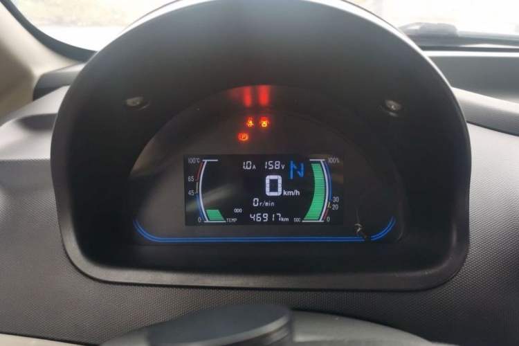 Used JMEV E200L 2018 E200L Standard Model (250 km) Odometer Close Up