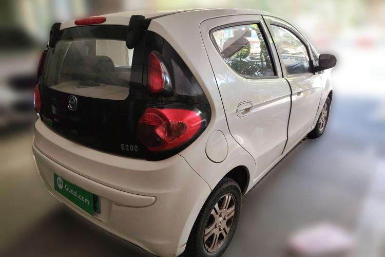 Used JMEV E200L 2018 E200L Standard Model (250 km) Rear Right 45 Deg