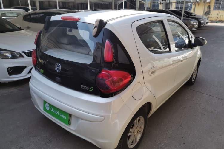 Used JMEV E200L 2018 E200L Standard Model (250 km) Rear Right 45 Deg