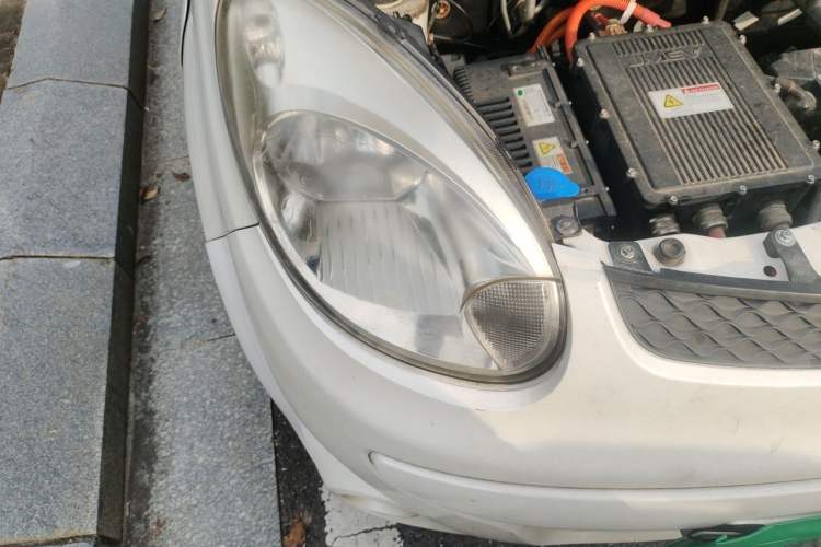 Used JMEV E200L 2018 E200L Standard Model (250 km) Right Front Headlight