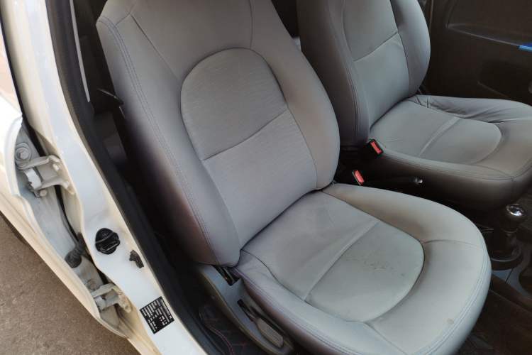 Used JMEV E200L 2018 E200L Standard Model (250 km) Right Front Seat