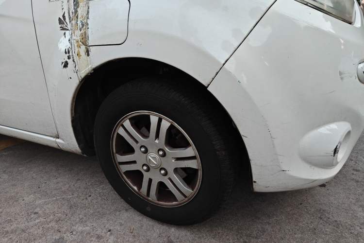 Used JMEV E200L 2018 E200L Standard Model (250 km) Right Front Wheel Hub