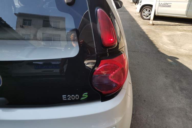 Used JMEV E200L 2018 E200L Standard Model (250 km) Right Rear Taillight