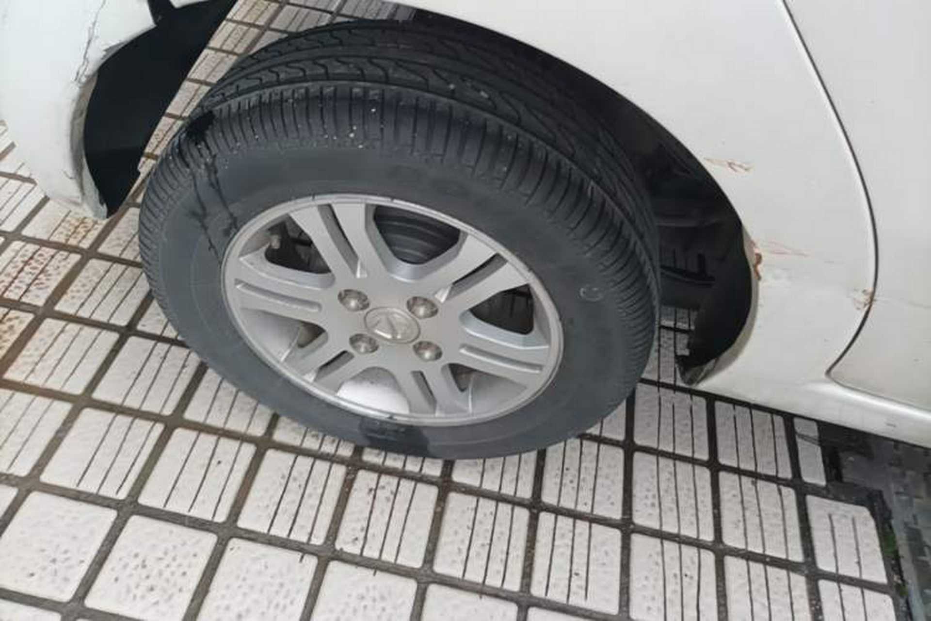 Used JMEV E200L 2018 E200L Standard Model (250 km) Right Rear Wheel Hub