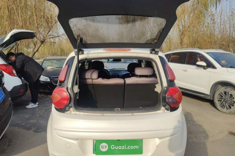 Used JMEV E200L 2018 E200L Standard Model (250 km) Trunk