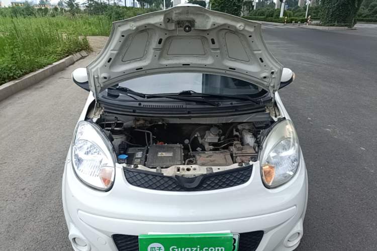 Used JMEV E200L 2020 E200L Standard Model (302 KM) Engine Bay