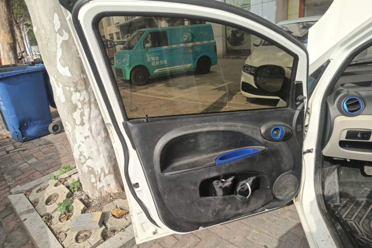 Used JMEV E200L 2020 E200L Comfort Model (302 KM) Left Front Door Interior