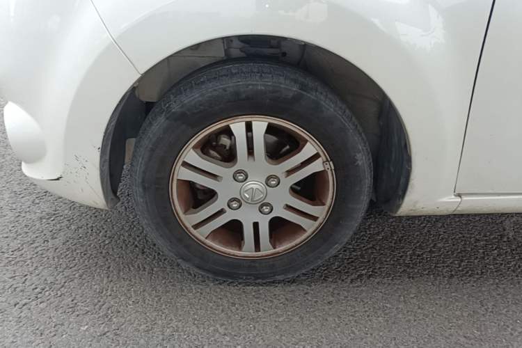 Used JMEV E200L 2020 E200L Standard Model (302 KM) Left Front Wheel Hub