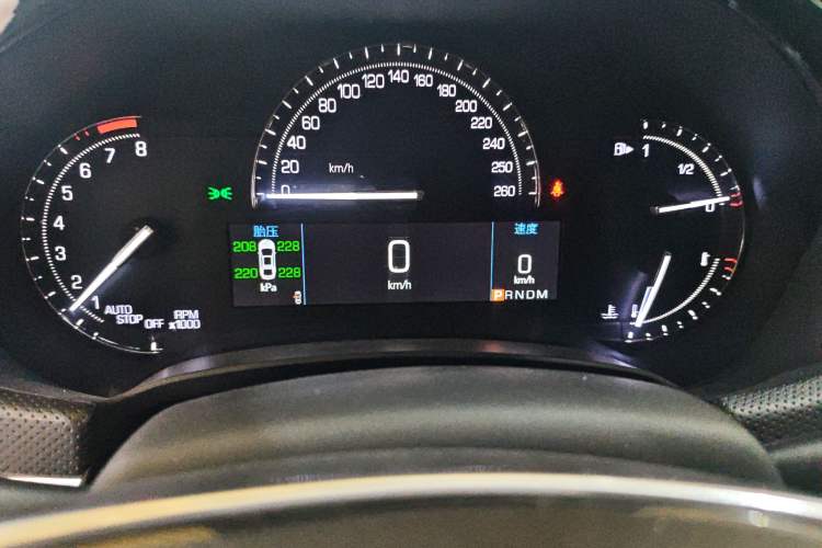 Used JMEV E200L 2020 E200L Standard Model (302 KM) Odometer Close Up