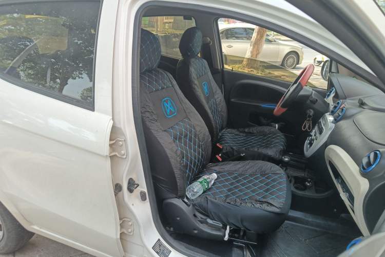 Used JMEV E200L 2020 E200L Comfort Model (302 KM) Right Front Seat