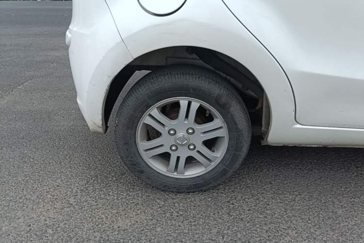 Used JMEV E200L 2020 E200L Standard Model (302 KM) Right Rear Wheel Hub