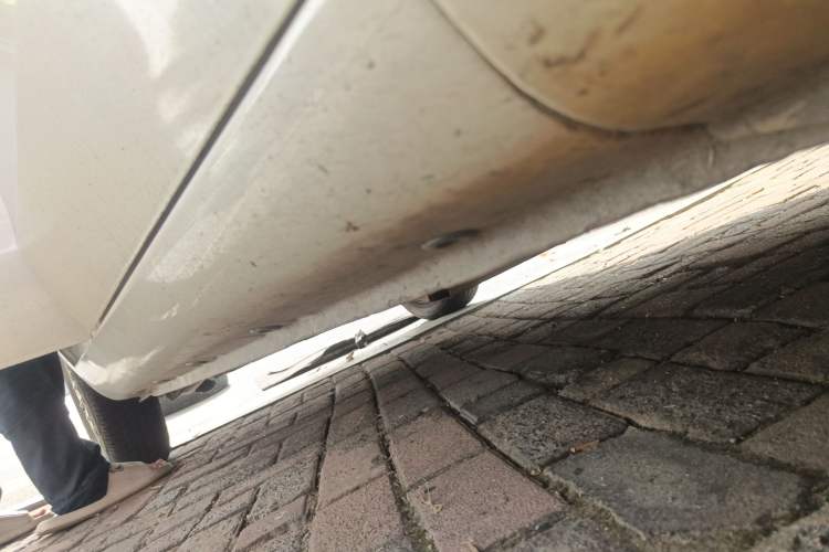 Used JMEV E200L 2020 E200L Comfort Model (302 KM) Right Side Sill