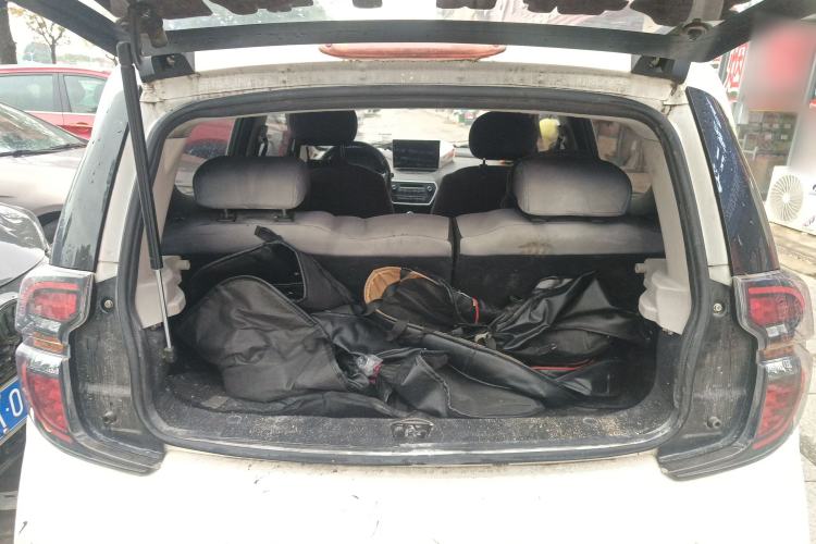 Used JMEV E200L 2020 E200L Standard Model (302 KM) Trunk
