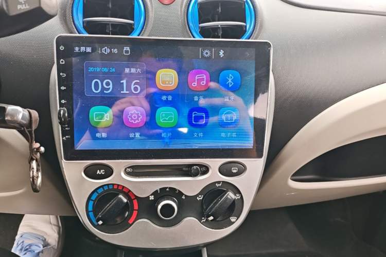 Used JMEV E200N 2018 E200N Luxury Model (250 km) Audio And AC Panel