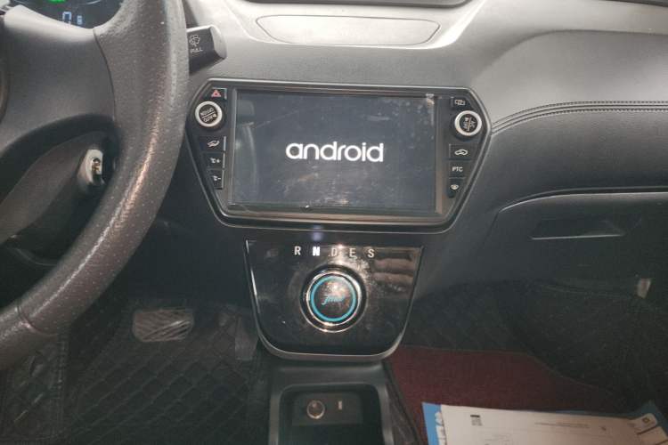 Used JMEV E200N 2018 E200N Fashion Edition (250 KM) Audio And AC Panel