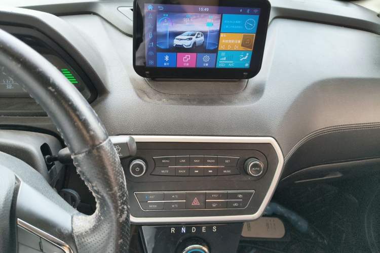 Used JMEV E200N 2018 E200N Luxury Model (250 km) Audio And AC Panel