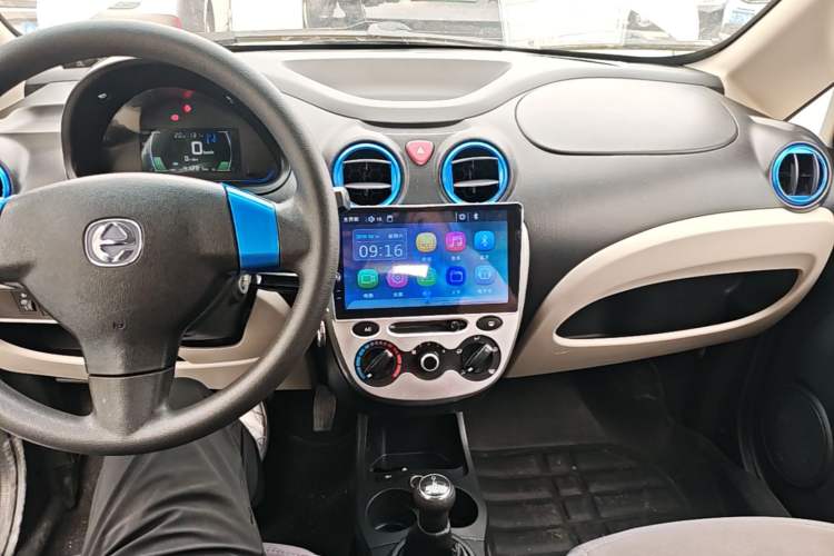 Used JMEV E200N 2018 E200N Luxury Model (250 km) Center Console