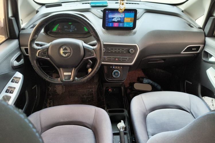 Used JMEV E200N 2018 E200N Luxury Model (250 km) Center Console