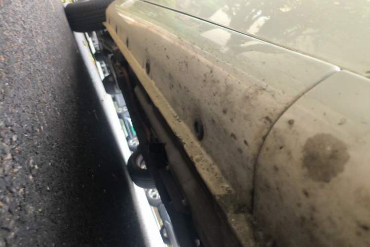 Used JMEV E200N  Chassis Front Right