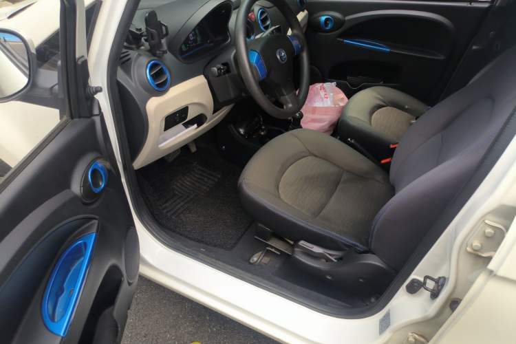 Used JMEV E200N  Driver Seat