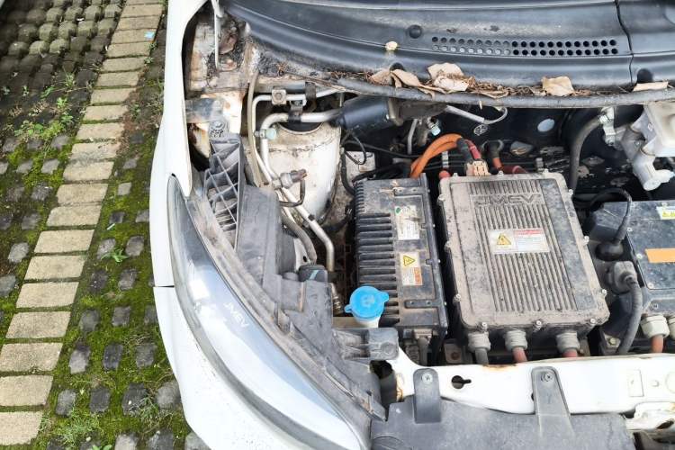 Used JMEV E200N 2018 E200N Luxury Model (250 km) Engine Bay Right