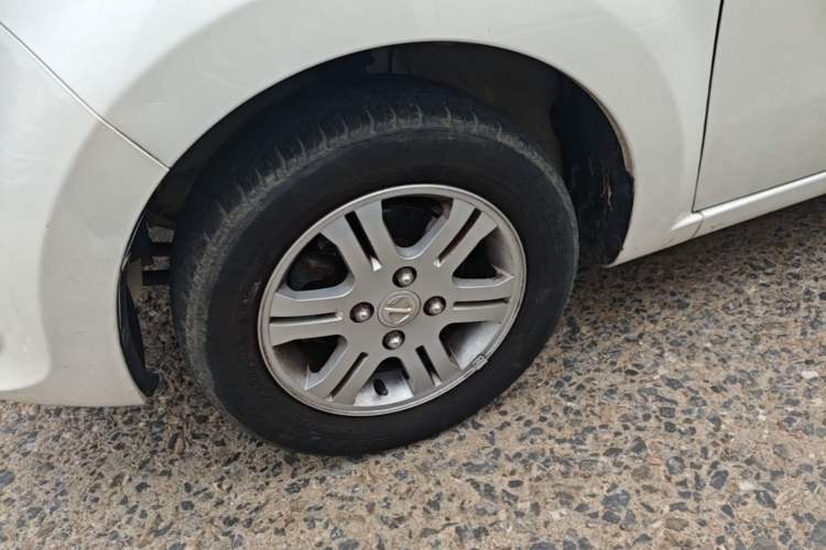 Used JMEV E200N 2018 E200N Luxury Model (250 km) Exterior 4