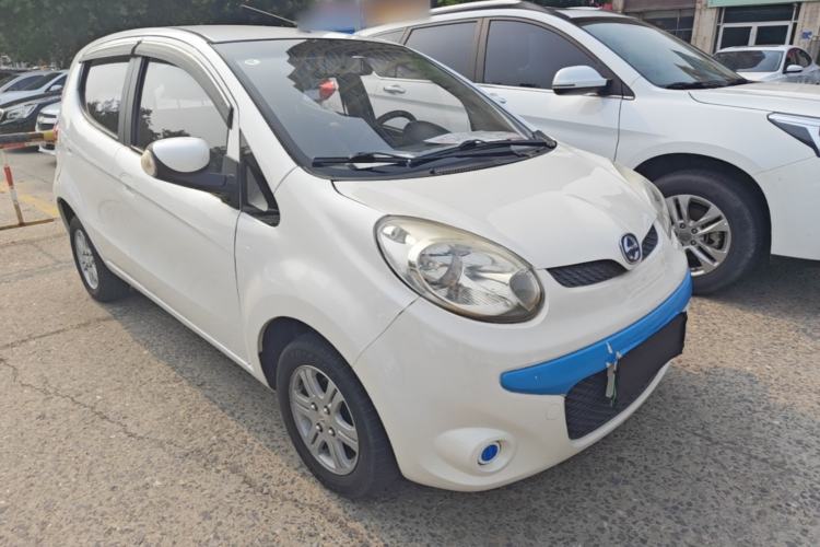 Used JMEV E200N 2018 E200N Luxury Model (250 km) Front Right 45 Deg