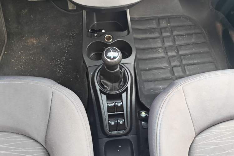 Used JMEV E200N 2018 E200N Luxury Model (250 km) Gear Lever