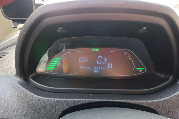 Used JMEV E200N 2018 E200N Luxury Model (250 km) Instrument Cluster