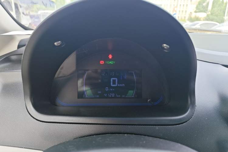 Used JMEV E200N 2018 E200N Luxury Model (250 km) Instrument Cluster