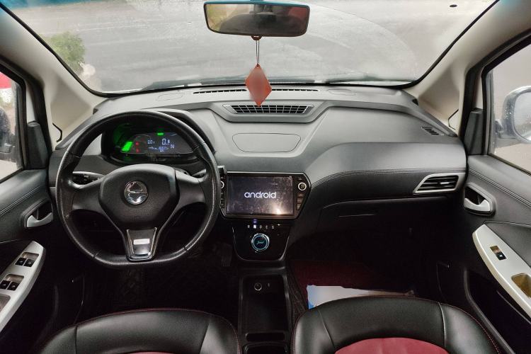 Used JMEV E200N 2018 E200N Fashion Edition (250 KM) Interior 2
