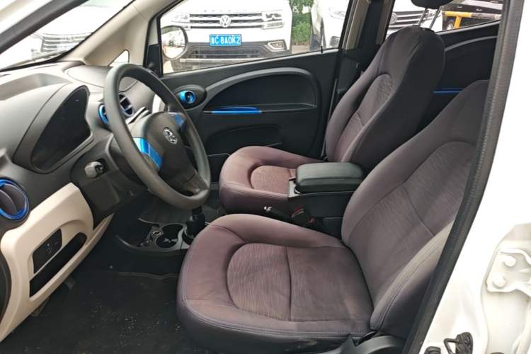 Used JMEV E200N 2018 E200N Luxury Model (250 km) Left Front Seat