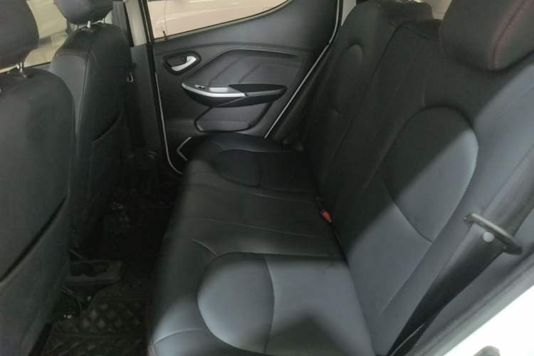 Used JMEV E200N 2018 E200N Fashion Edition (250 KM) Left Rear Seat