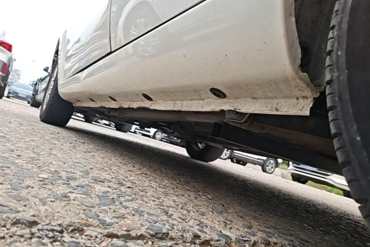 Used JMEV E200N 2018 E200N Luxury Model (250 km) Left Side Sill