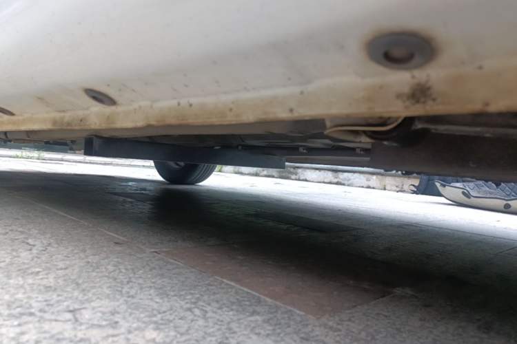 Used JMEV E200N 2018 E200N Fashion Edition (250 KM) Left Side Sill