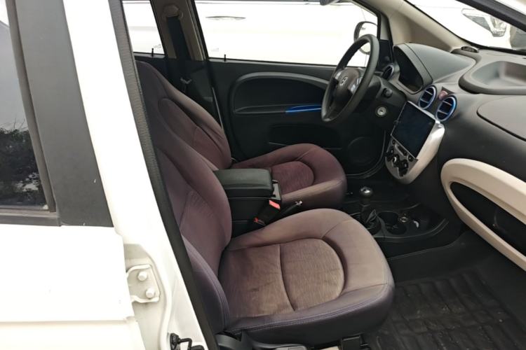 Used JMEV E200N 2018 E200N Luxury Model (250 km) Right Front Seat