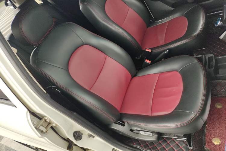 Used JMEV E200N 2018 E200N Fashion Edition (250 KM) Right Front Seat