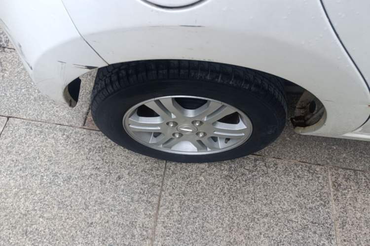 Used JMEV E200N 2018 E200N Fashion Edition (250 KM) Right Rear Wheel Hub