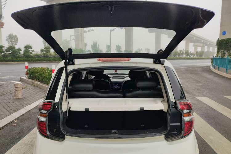 Used JMEV E200N 2018 E200N Fashion Edition (250 KM) Trunk
