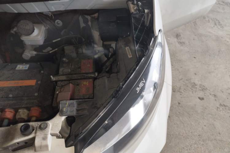 Used JMEV E200N 2020 E200N Fashion Edition (302 KM) Engine Bay Left