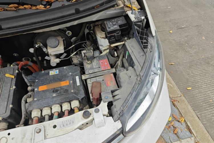Used JMEV E200N 2020 E200N Fashion Edition (302 KM) Engine Bay Left