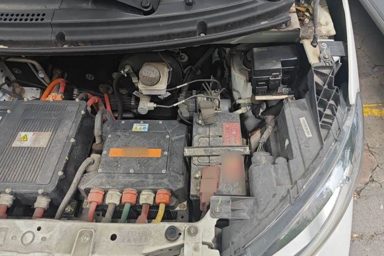 Used JMEV E200N 2020 E200N Fashion Edition (302 KM) Engine Bay Left