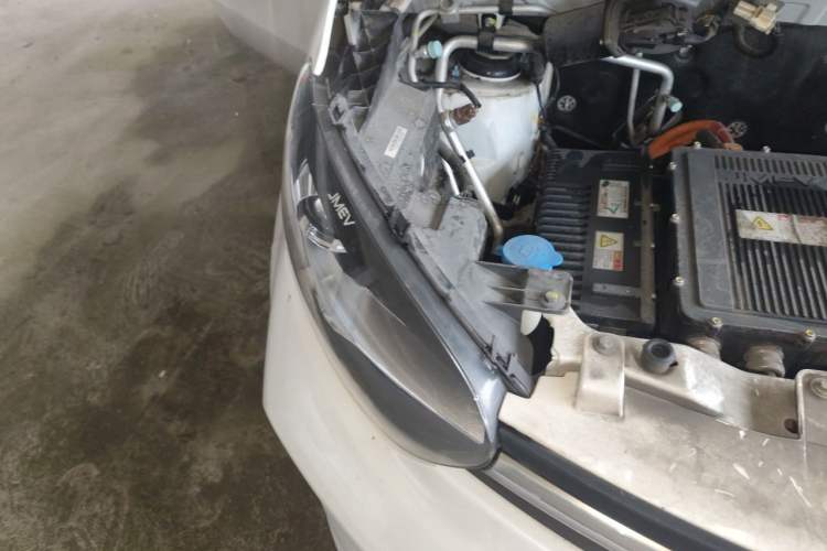 Used JMEV E200N 2020 E200N Fashion Edition (302 KM) Engine Bay Right