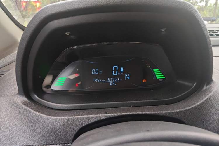 Used JMEV E200N 2020 E200N Fashion Edition (302 KM) Instrument Cluster