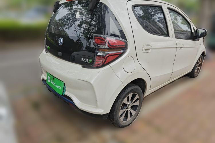 Used JMEV E200N 2020 E200N Fashion Edition (302 KM) Rear Right 45 Deg