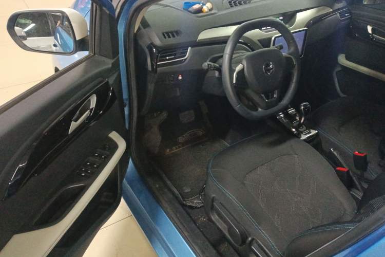 Used JMEV Ezi EV3 2022 Small Radar Yuebao Model Driver Seat